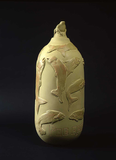 Jody Folwell (Khaʼpʼoe Ówîngeh [Santa Clara Pueblo], b. 1942). Sacred Lake, 1995. Clay, pigment.