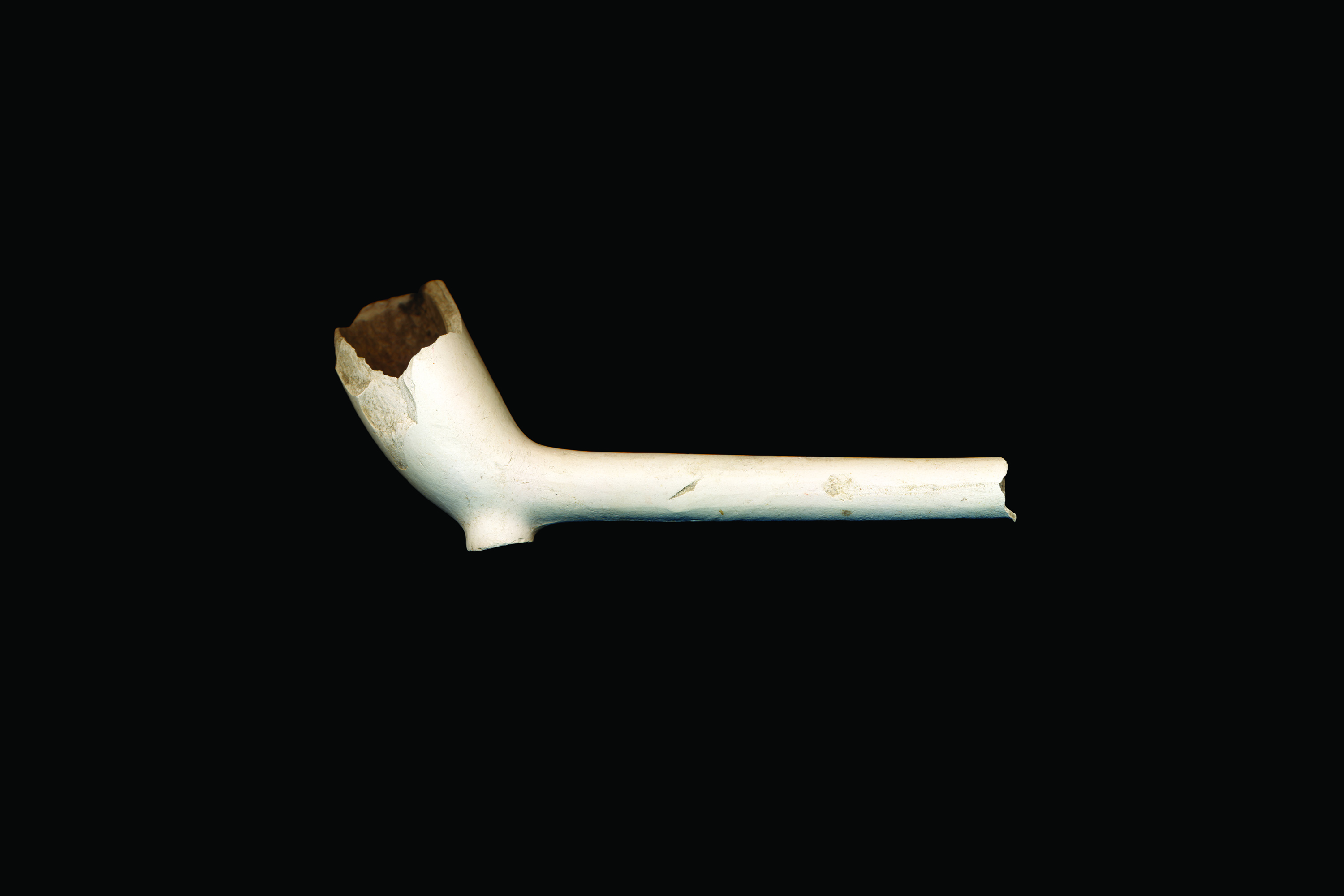 Nadia Myre (Algonquin, Kitigan Zibi Anishinabeg First Nation, b. 1974). Code Switching (Pipe), 2017. Archival pigment print under acrylic mounted on Dibond. 43 1/3 x 117 x 1 in. (110 cm x 297 cm x 2.5 cm). Collection of the artist. Courtesy of the artist. © 2026 Nadia Myre / Artists Rights Society (ARS), New York / COVA-DAAV, Ottawa